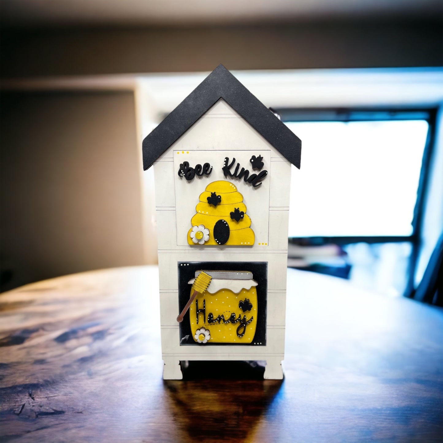 2 Window House Interchangeable